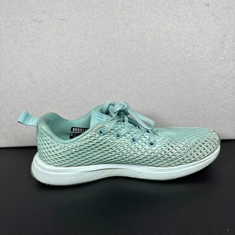 NOBULL Mesh Runner Mint Green Womens Cross Training Shoes Sneakers Size 9